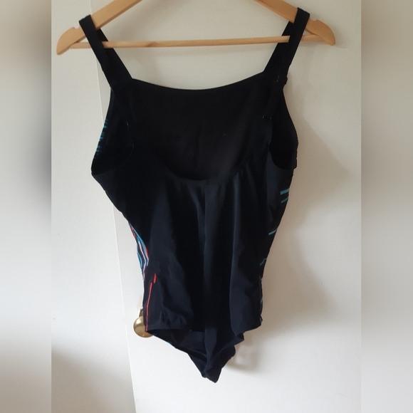 Arena size 44 bathingsuit black with blue and red - Picture 2 of 4